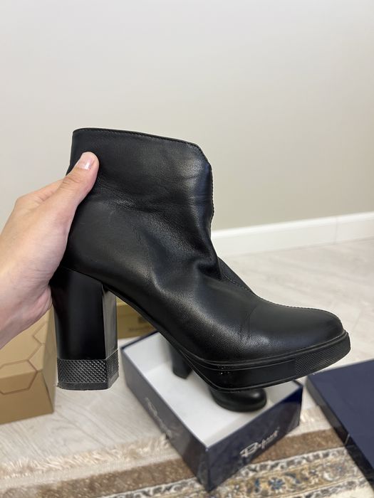 Ботильоны черные