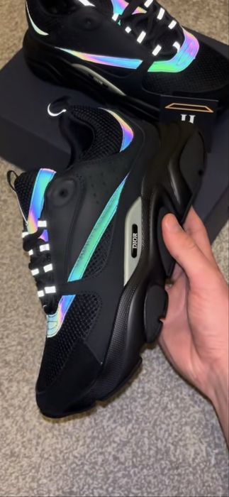 Dior b 22 noi cu cutie
