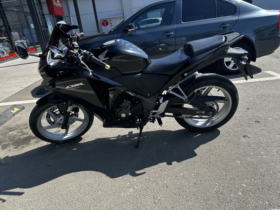 Honda cbr 250R 2011