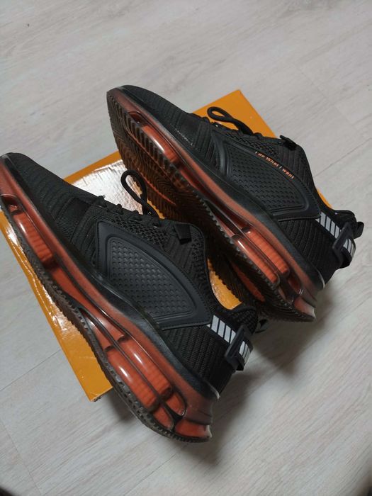 Продавам маратонки