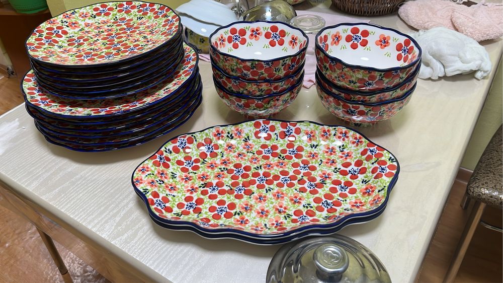 Продаю сервисы на 6 человек