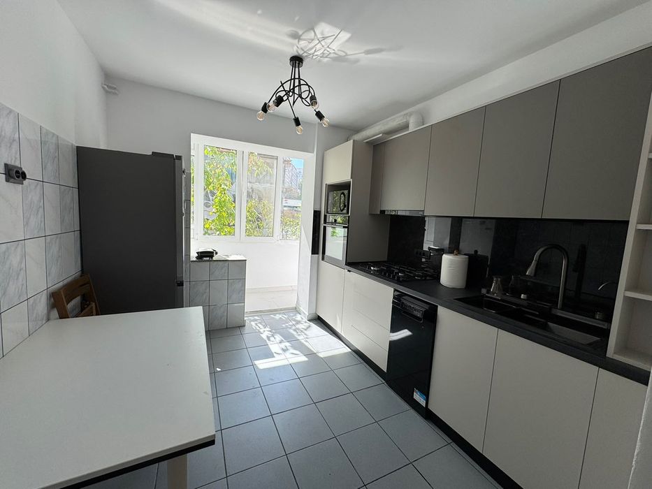 Apartament 3 camere Auchan Vitan Sector3