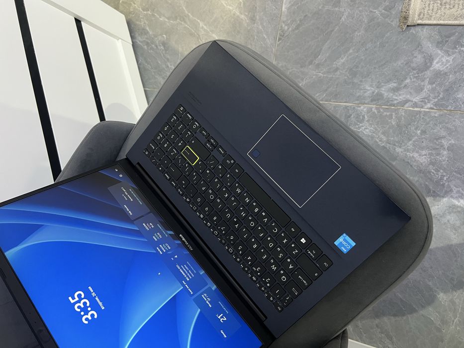 Шустрый ноутбук Asus VivoBook Core i3/11
