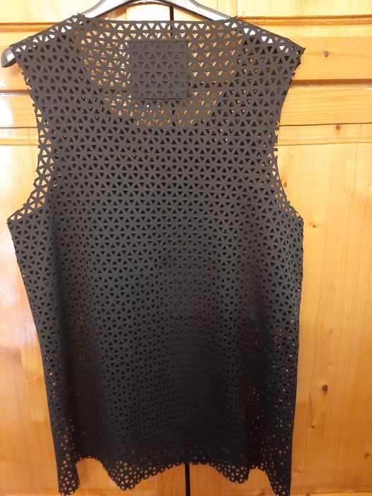 Топ от Рaramidonna