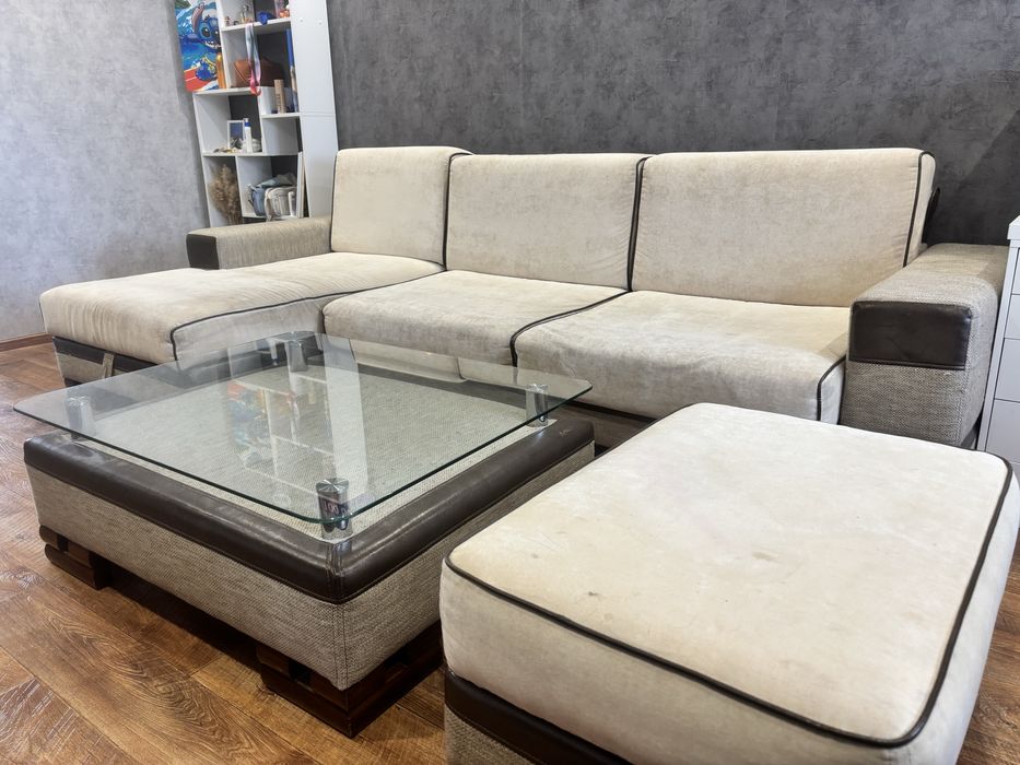 Продам угловой диван 300*100 (комплект)