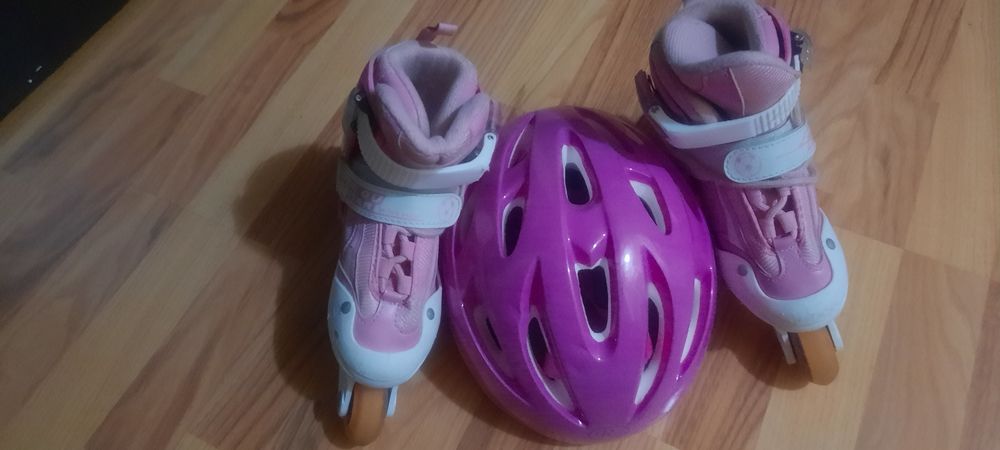 Role reglabile pentru fetițe