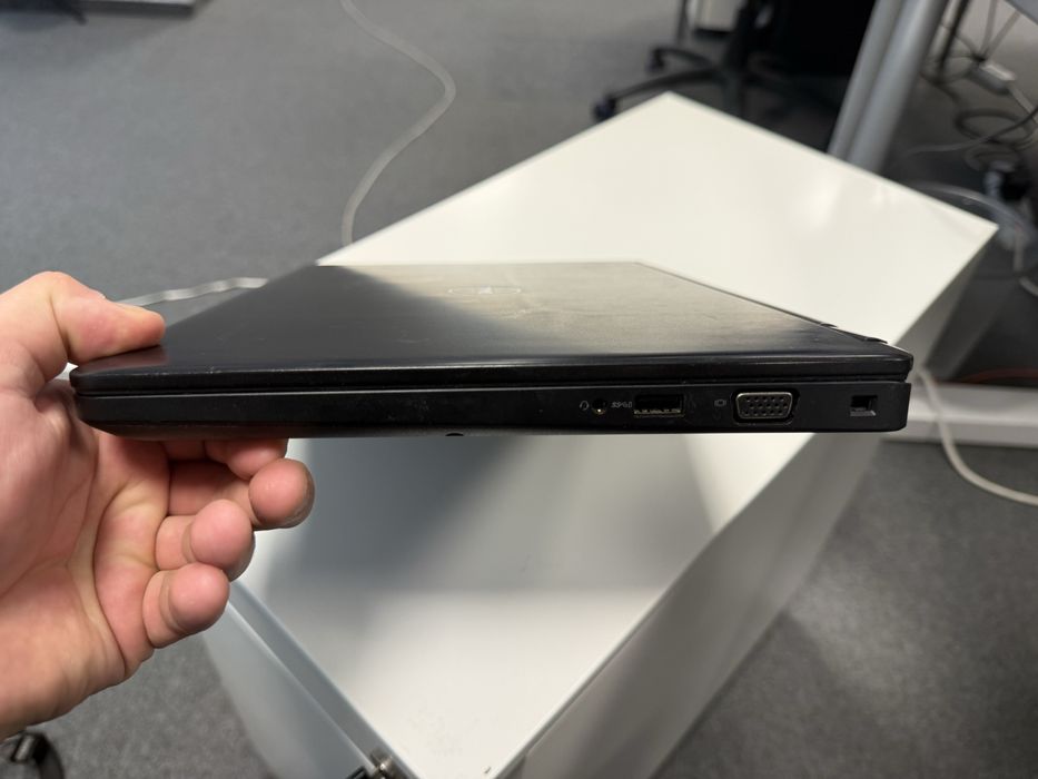 Vand laptop Dell