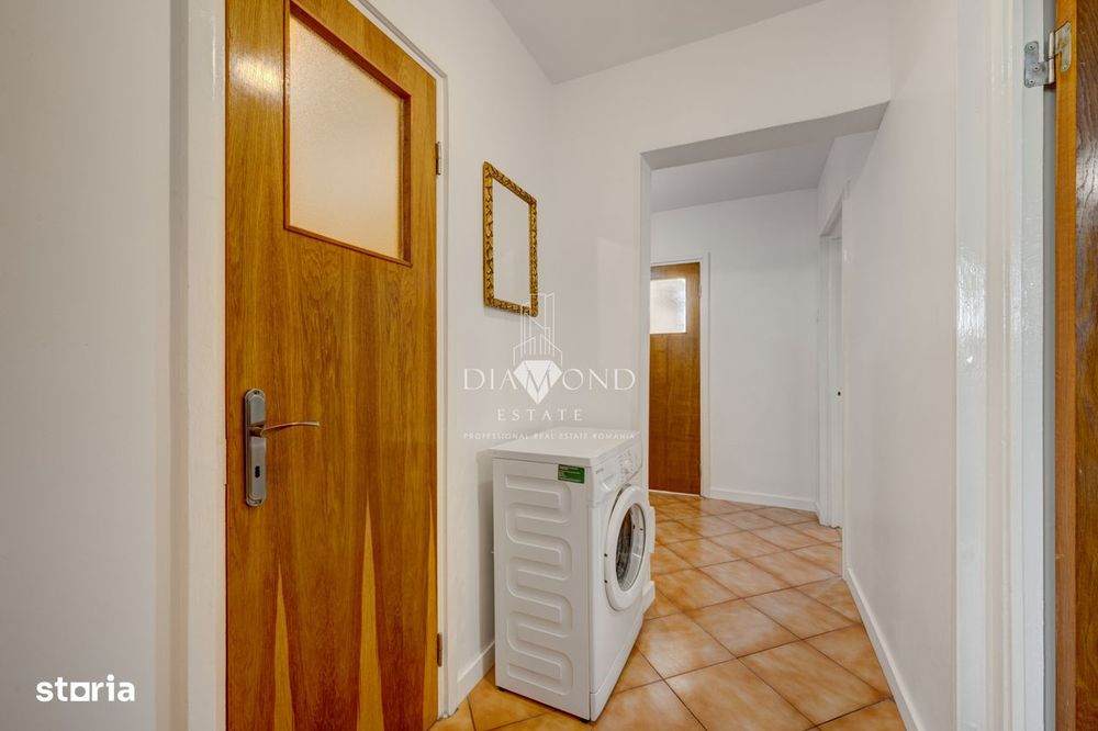Apartament 3 camere decomandat | Metrou 1 Decembrie | Parcare inclusa