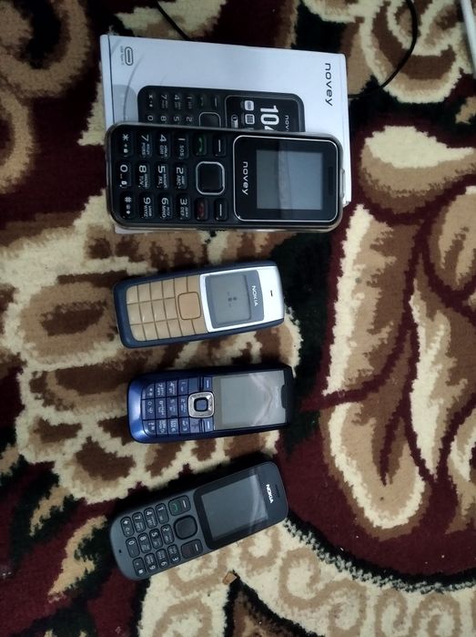 nokia telefonlari hammasi radnoy orginal  100 mingdan novey  yangi