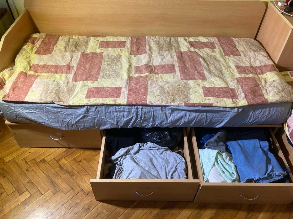 Легло с чекмеджета и матрак Нани; 164 лева