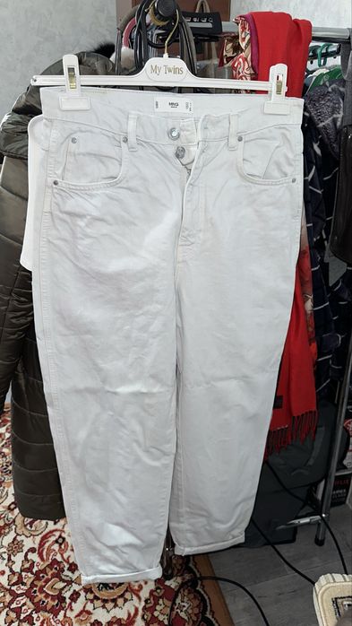 Комбенизон, джинсы, платья