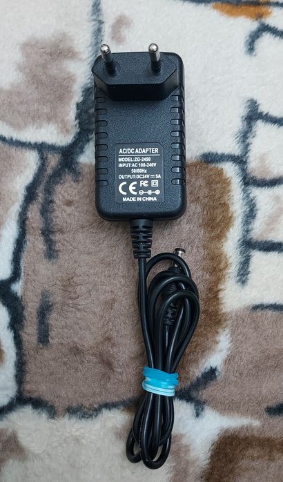 Alimentator/Incarcator 24V 5A