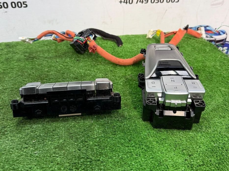 MODUL SCAUNE SI SCHIMB VITEZE FRANA DE MANA HYUNDAI KONA ELECTRIC 2022 2021-2023 COD OEM 467W0K4XXX 467W0K4900 467W0-K4900 93766K4500 93766-K4500 2259
