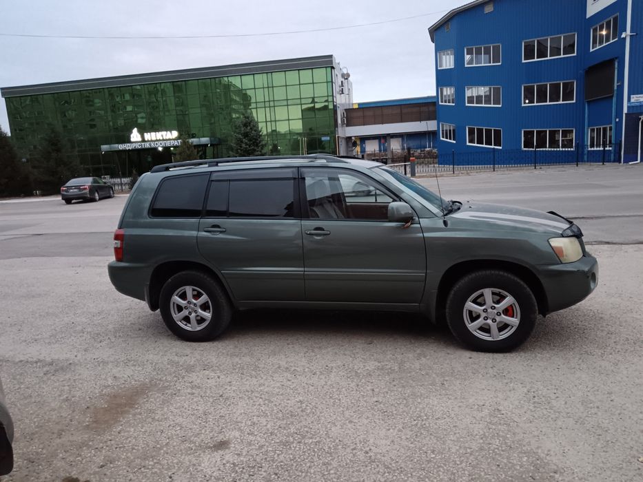 Тойота хайлендер