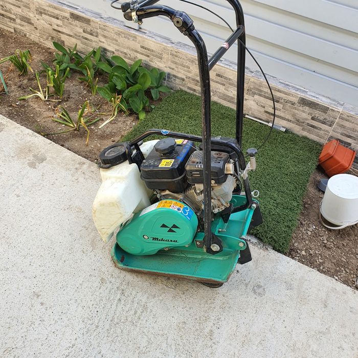 compactor , talpa,mai pamant, placa compactoate de inchiriat