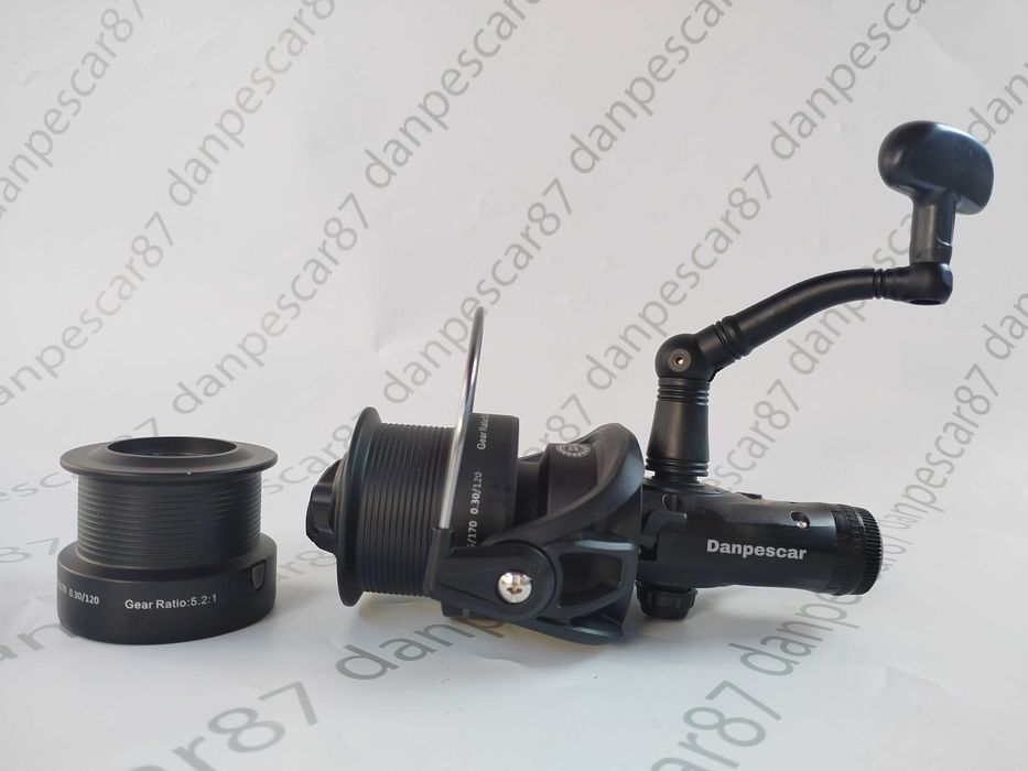 Mulineta WIND BLADE HFL5000 tambur long cast si BAITRUNNER 8rulmenti