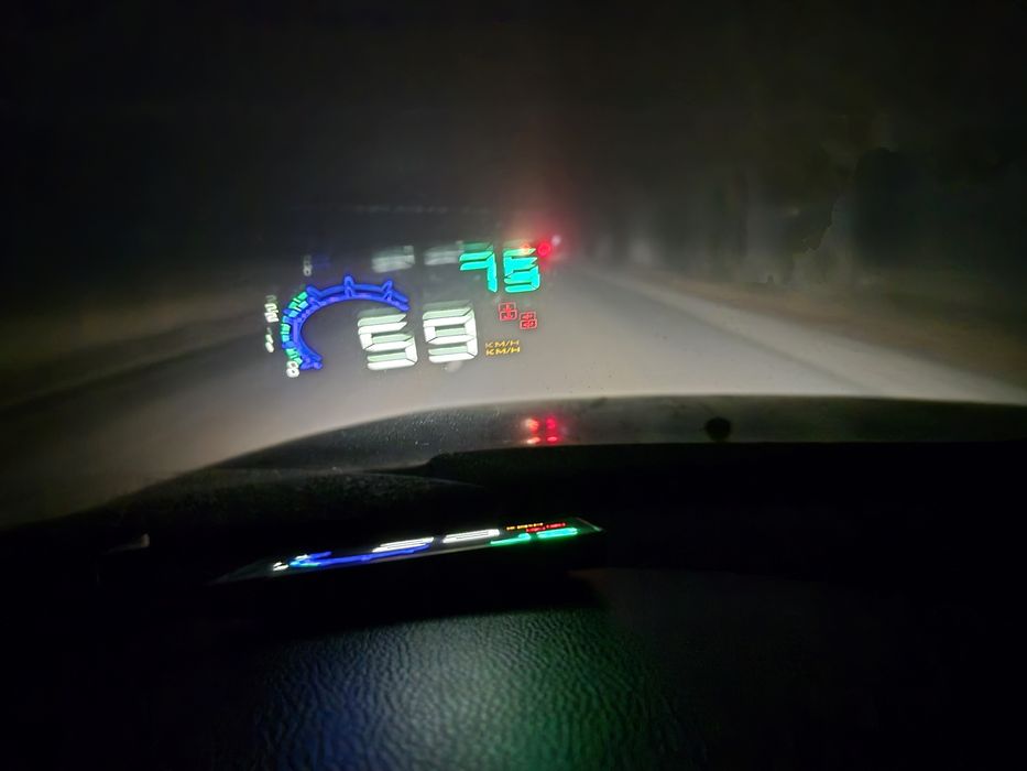 Хедъп дисплей HUD Head Up Display OBDII