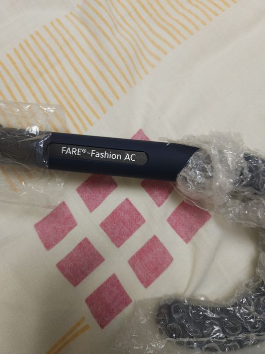 nou-umbrela bleumarin