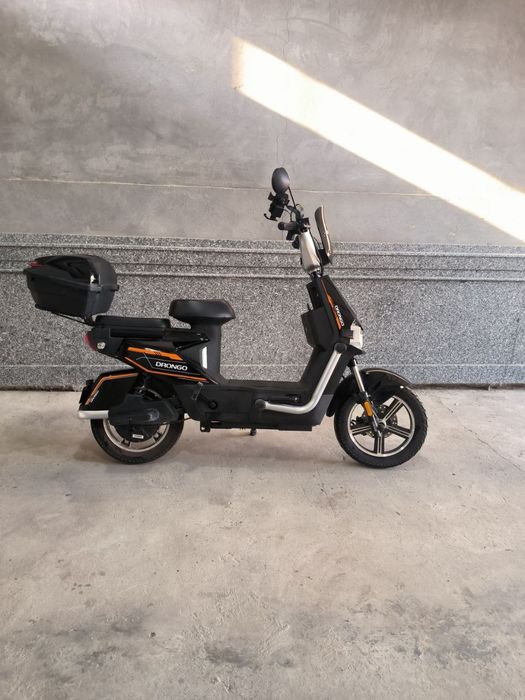 Skuter Drongo 16TK sotiladi B/U