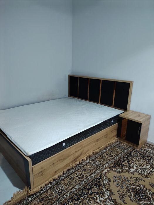 Спальный мебел сотилади