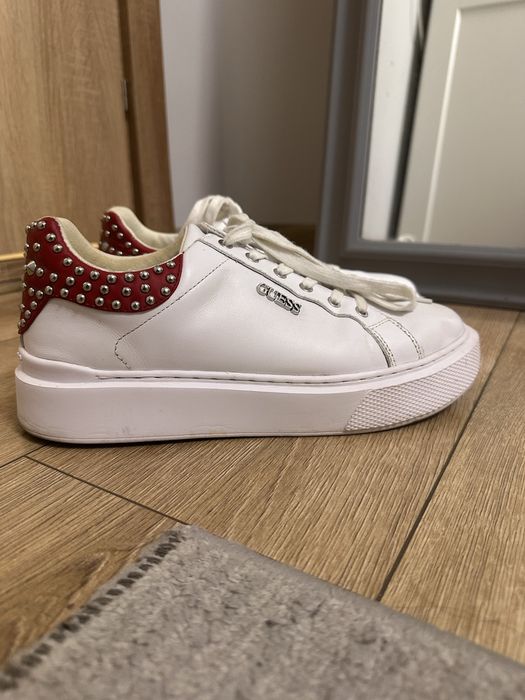 дамски обувки guess