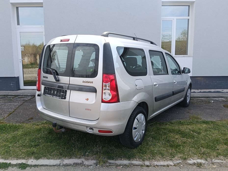 Dacia Logan Mcv 1.6 benzina 7 locuri