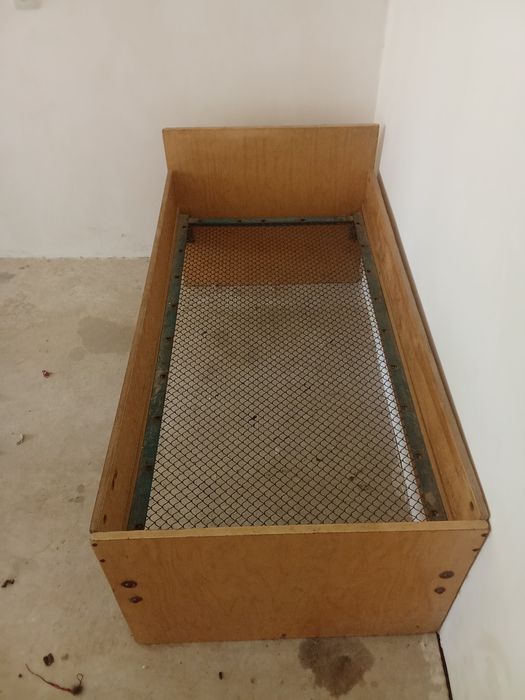 Болалар учун карават холати яхши