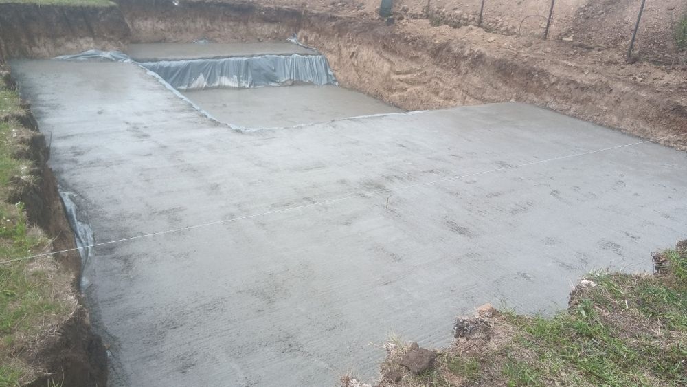 Construcții case la roșu/cheie