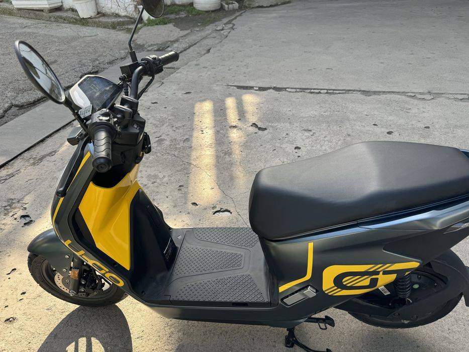 Электрический Скутер Honda U-Go GT.