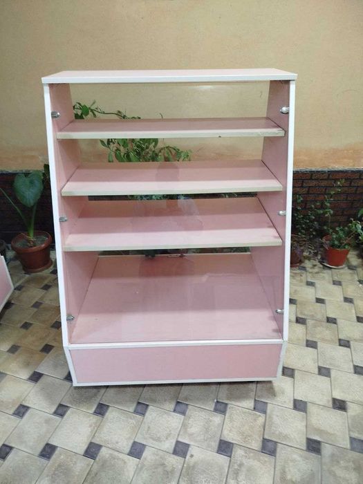 Сотув расталари учун яхши мебеллар