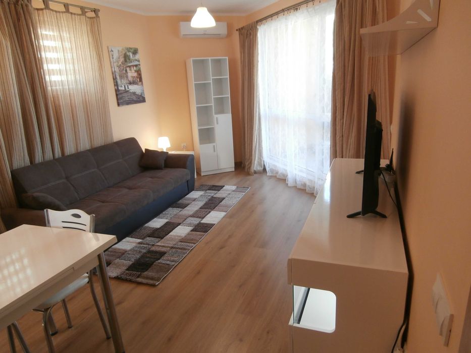 Дава се под наем Двустаен апартамент в Варна, Бриз - 81 кв.м за 600 € - Снимка #8