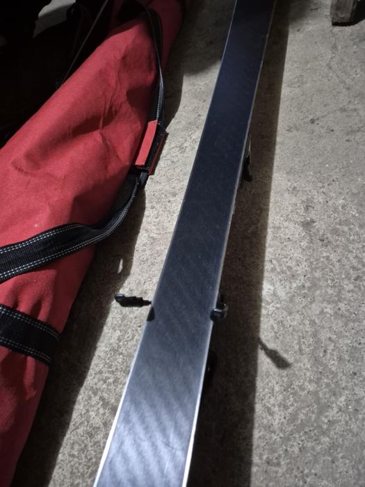 Set complet schiuri plus clăpari