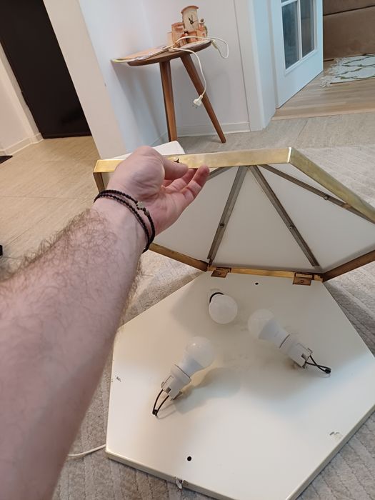 Accesoriu decor lumina vintage colectie alama opalina Austria 1960