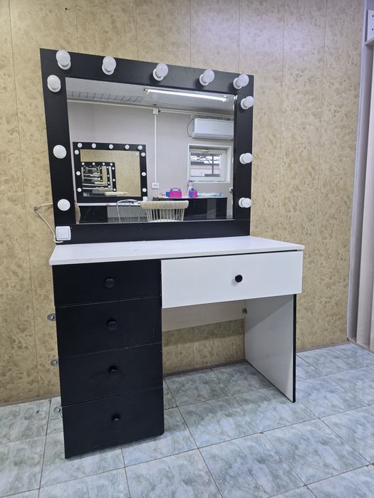 Кушетка, мебель для салона