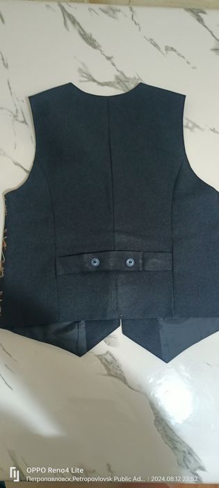 Продам школьный жилет
