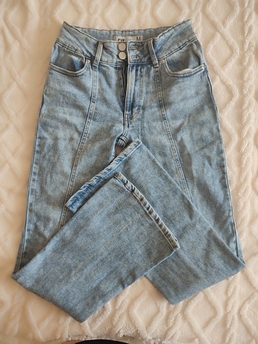 Продам новые джинсы клёш