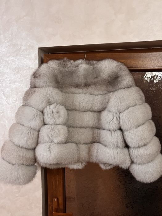 Vând haină de blană