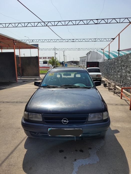 СРОЧНО Opel Astra 1.8 Автомат