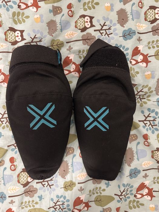 Genunchiere/ Cotiere Fuse