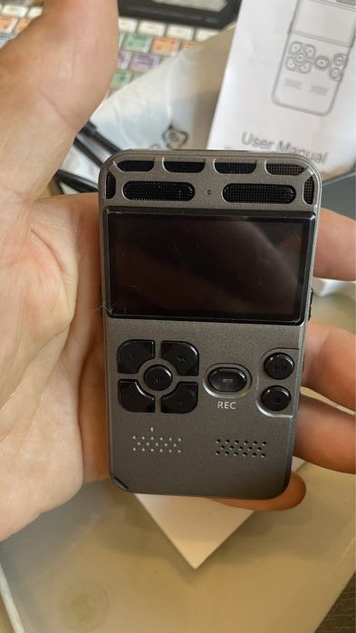 Диктофон плеер 16ГБ (128) можно воткнуть в добавку ….