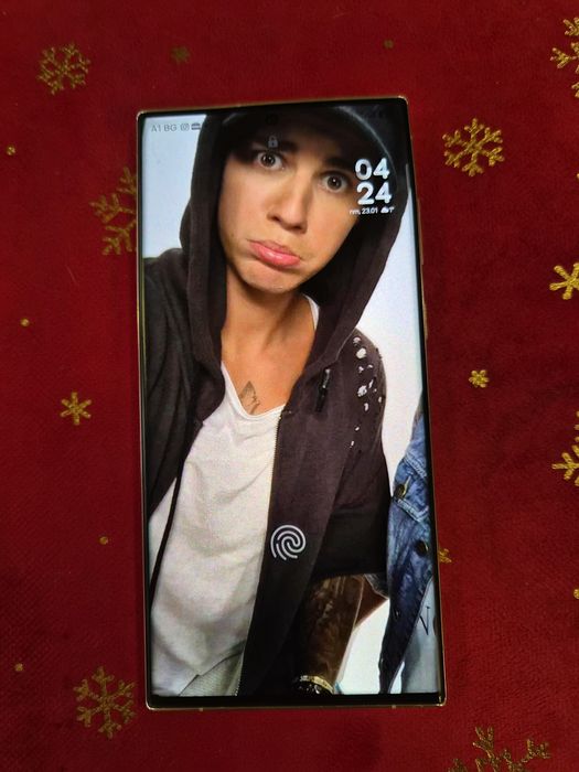 S23 ultra 256GB/8RAM