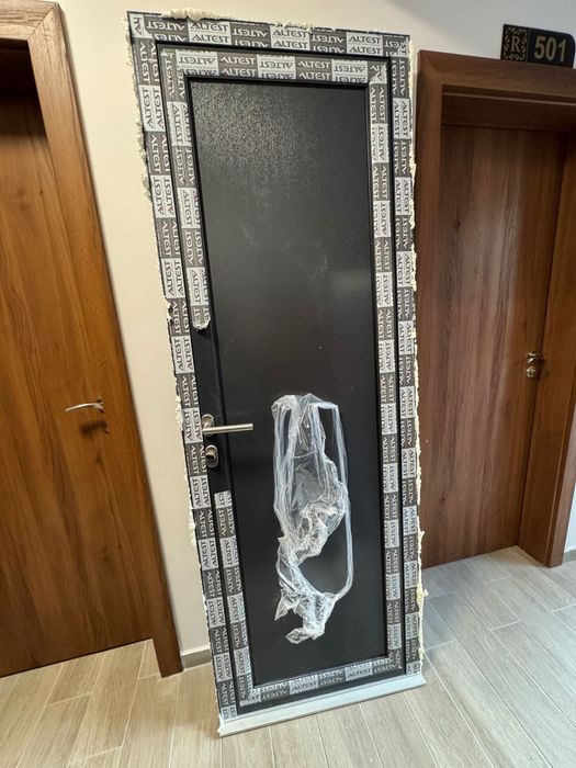 Алуминиева врата за баня