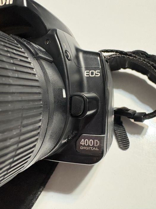 Canon EOS 400D – фотоапарат с аксесоари