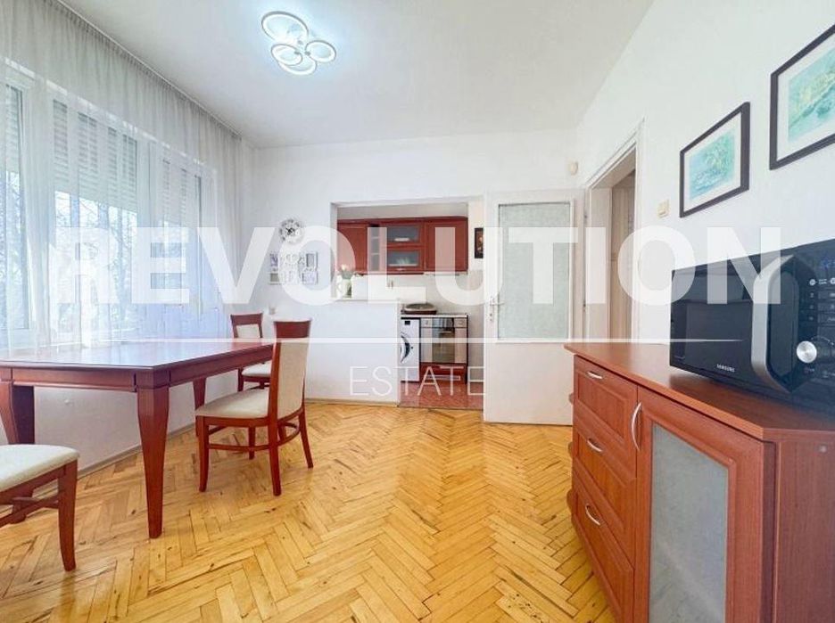 Тристаен апартамент  в гр.Варна, Чаталджа!