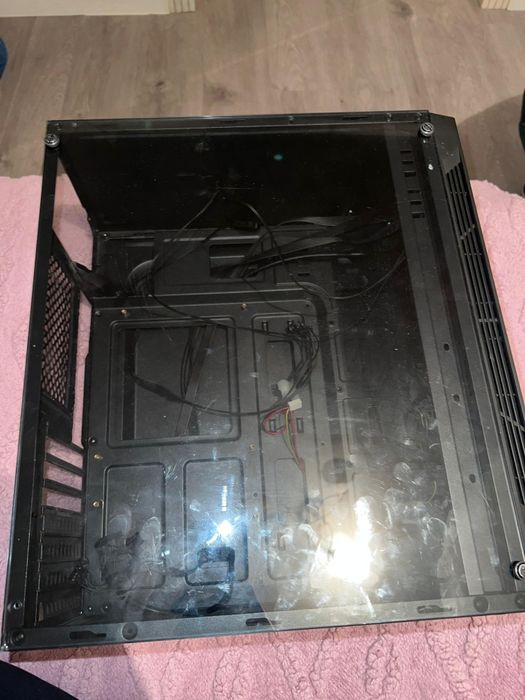 Продам корпус б/у