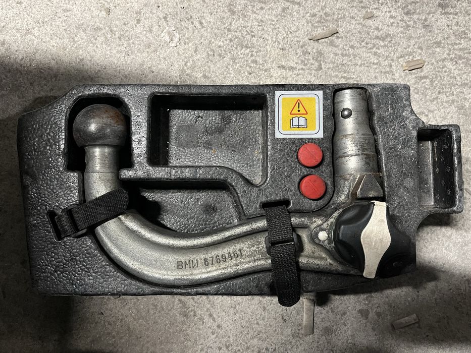 Кука теглич BMW БМВ Е70 Х5 ОЕМ