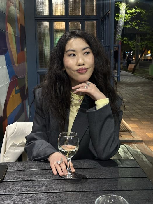 Продам жакет/пиджак только город Алматы