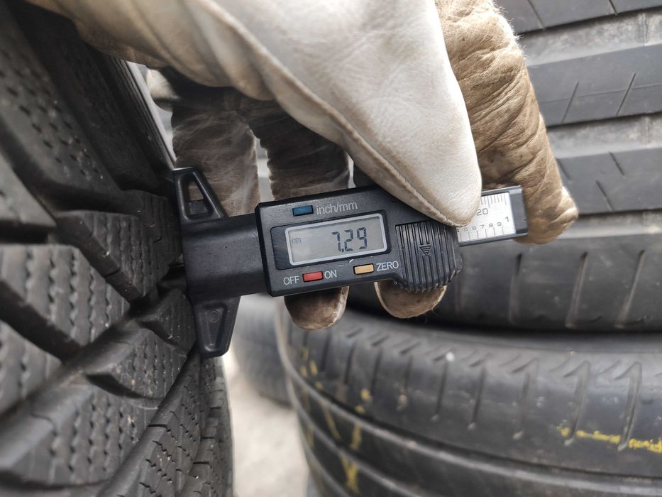 4бр Зимни гуми 225 50 17 - Bridgestone - DOT 2022
