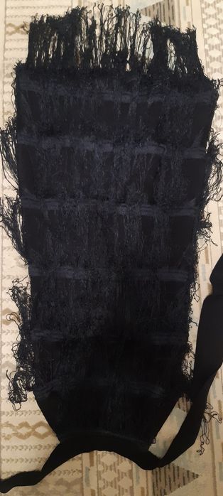 Вечерние платье с бахрамой. Разного цвета, размер  44