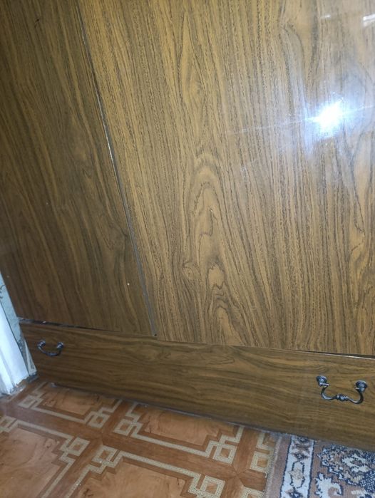 Шифоньер с зеркалом